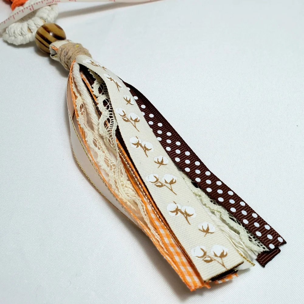Fall Handcrafted Ribbon Keychain - Picture 6 of 8